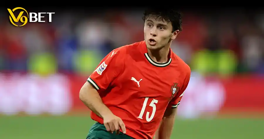 Joao Neves tactical midfield prodigy