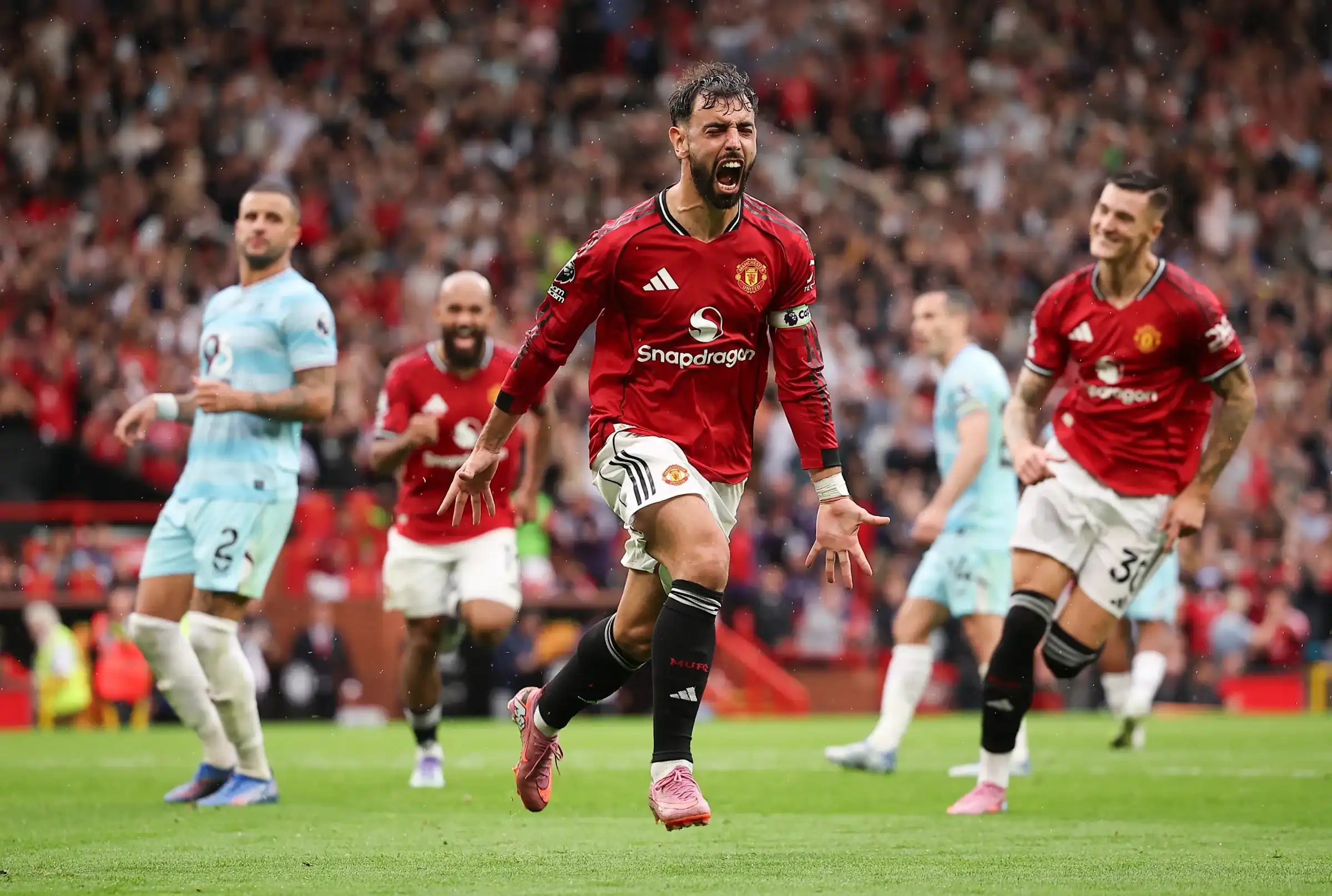 Alphonso Davies (Bayern Munich / Canada) – Ngôi Sao Mới Của Hậu Vệ Tấn Công