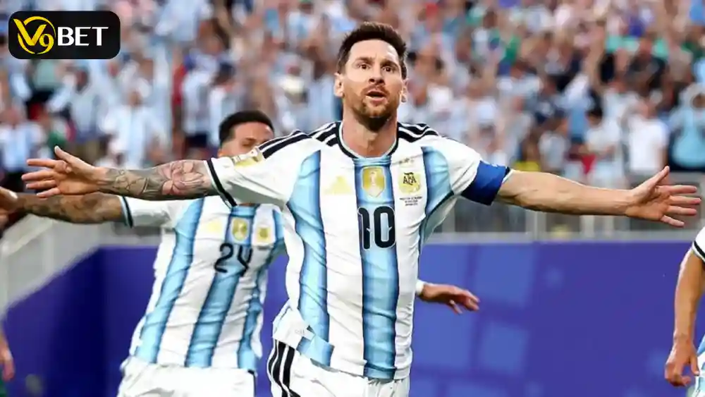 อาร์เจนตินา เปิดสวยด้วยชัยชนะ 3-0 และแฮททริกจากเมสซี